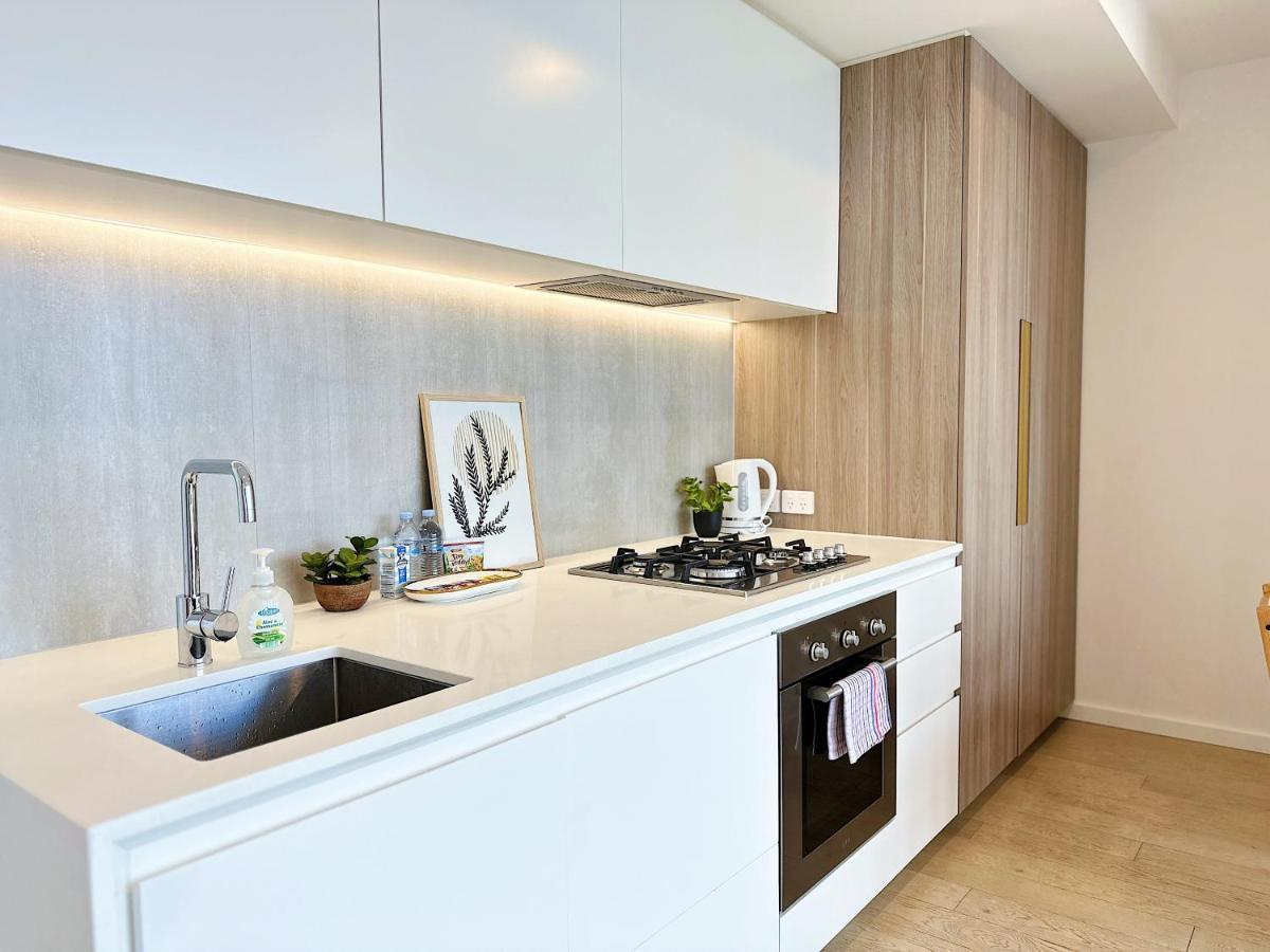 Beautiful Skyview Cbd Highrise 3Beds With Carpark Available Apartment Melbourne Luaran gambar