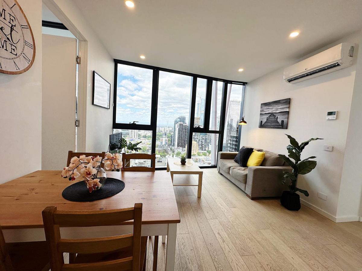 Beautiful Skyview Cbd Highrise 3Beds With Carpark Available Apartment Melbourne Luaran gambar