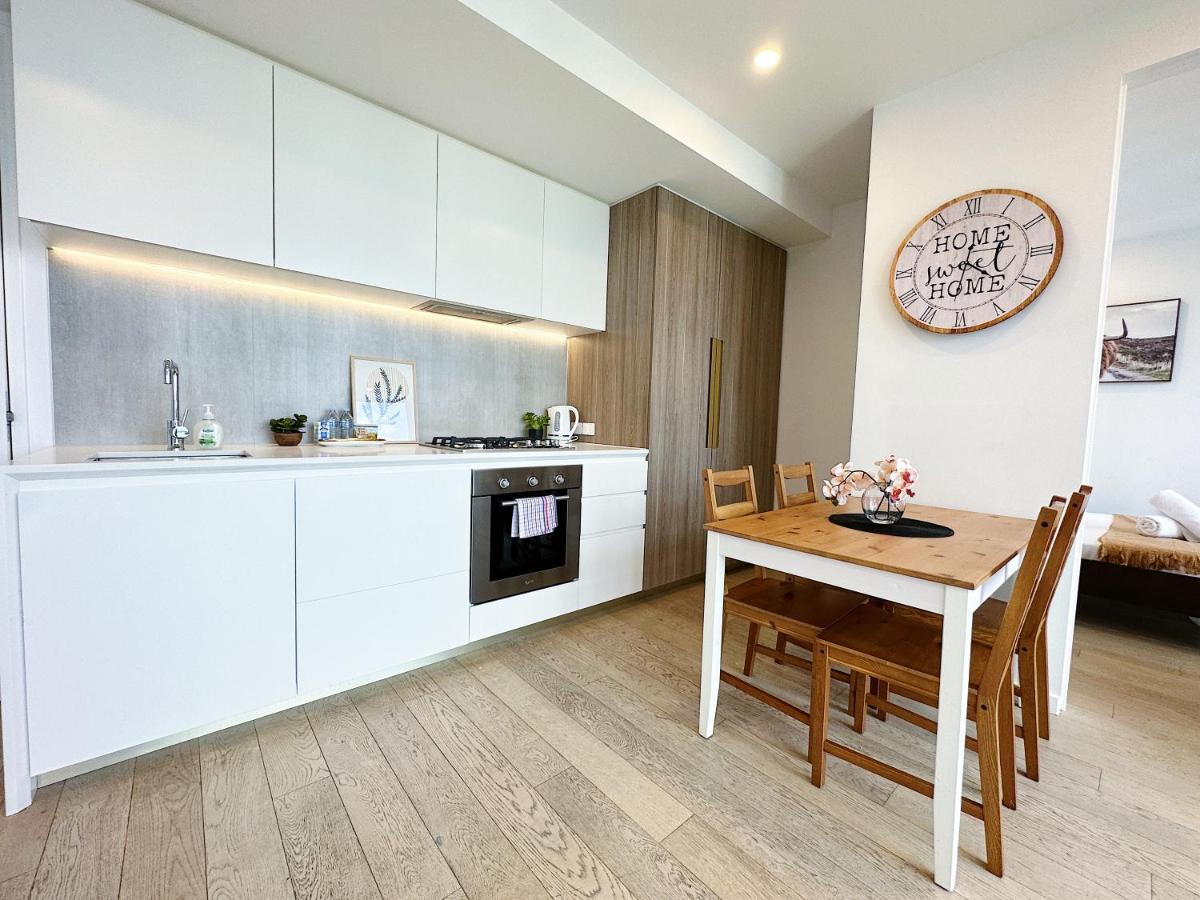 Beautiful Skyview Cbd Highrise 3Beds With Carpark Available Apartment Melbourne Luaran gambar