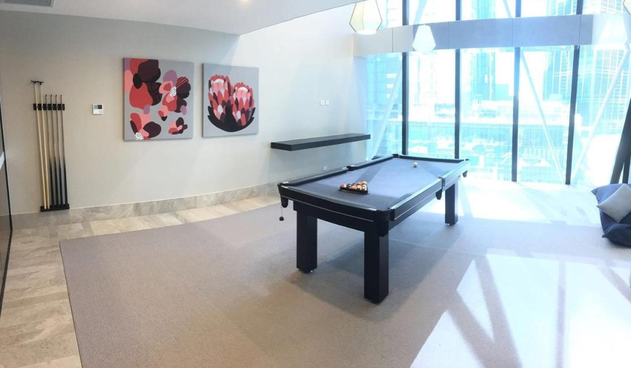 Beautiful Skyview Cbd Highrise 3Beds With Carpark Available Apartment Melbourne Luaran gambar